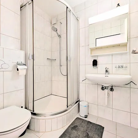 Appartement Sunny 3-bedroom With Balcony & Parking Davos