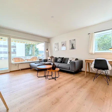 Sunny 3-bedroom With Balcony & Parking * دافوس