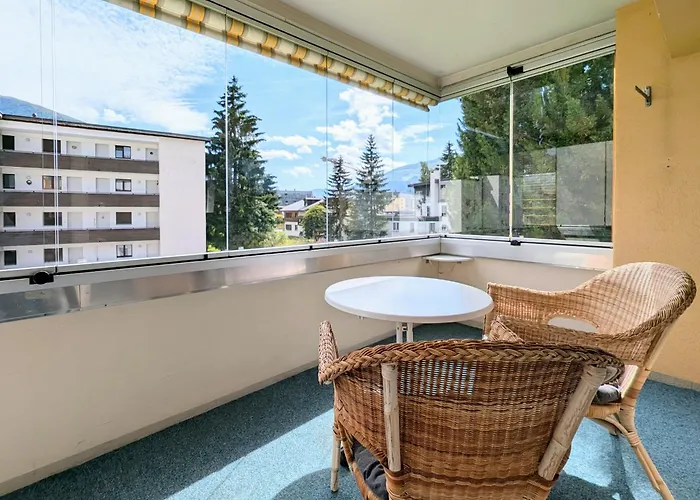 Sunny 3-bedroom With Balcony & Parking