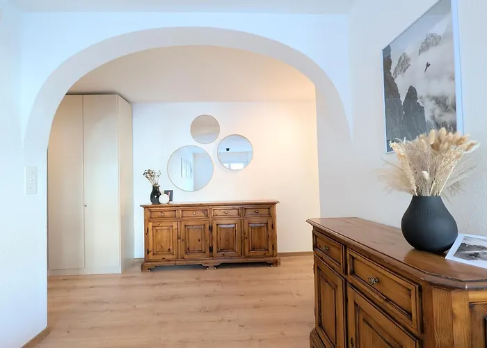 شقة Sunny 3-bedroom With Balcony & Parking دافوس