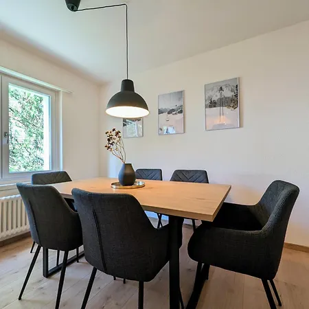 Lejlighed Sunny 3-bedroom With Balcony & Parking Davos